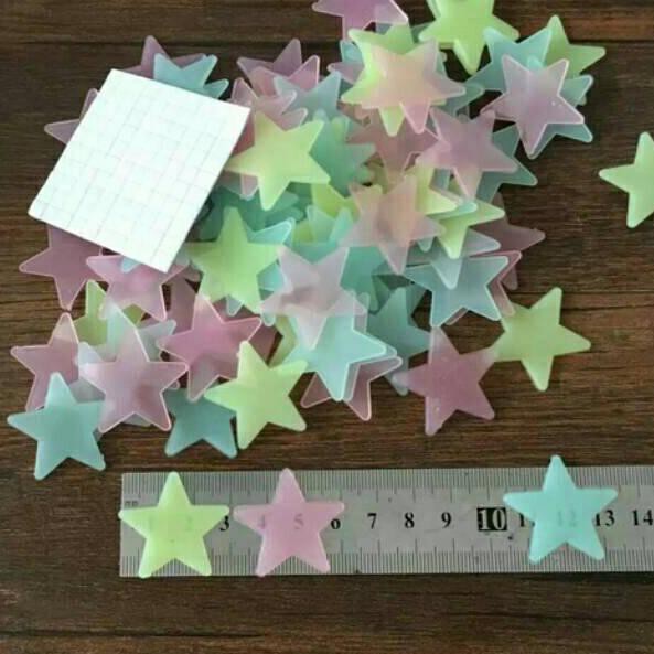 

HARGA GROSIR >> bintang fosfor 100pc 3x3cm / bintang glow in the dark / stiker bintang stiker tempel