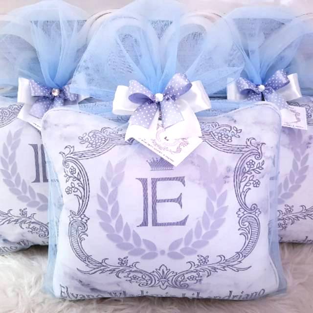 Bantal Custom/ Hampers Bantal/ Bantal Promosi/Souvenir Bantal Kulit/Bantal Printing/Souvenir Kantor