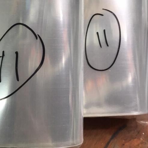 

♣ Plastik gantung transparan ukuran 10x24.5cm 1pak isi 100lembar ✼