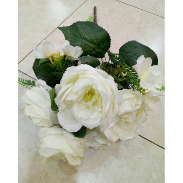 Bunga mawar putih 6kuntum