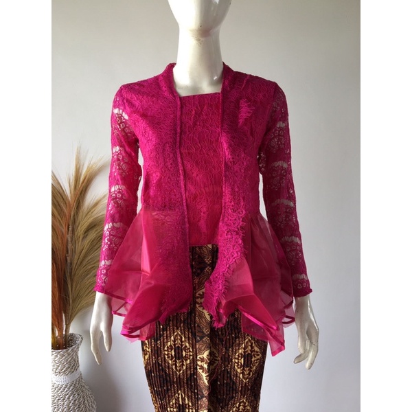 kebaya wisuda/kebaya pagar ayu /kebaya kondangan