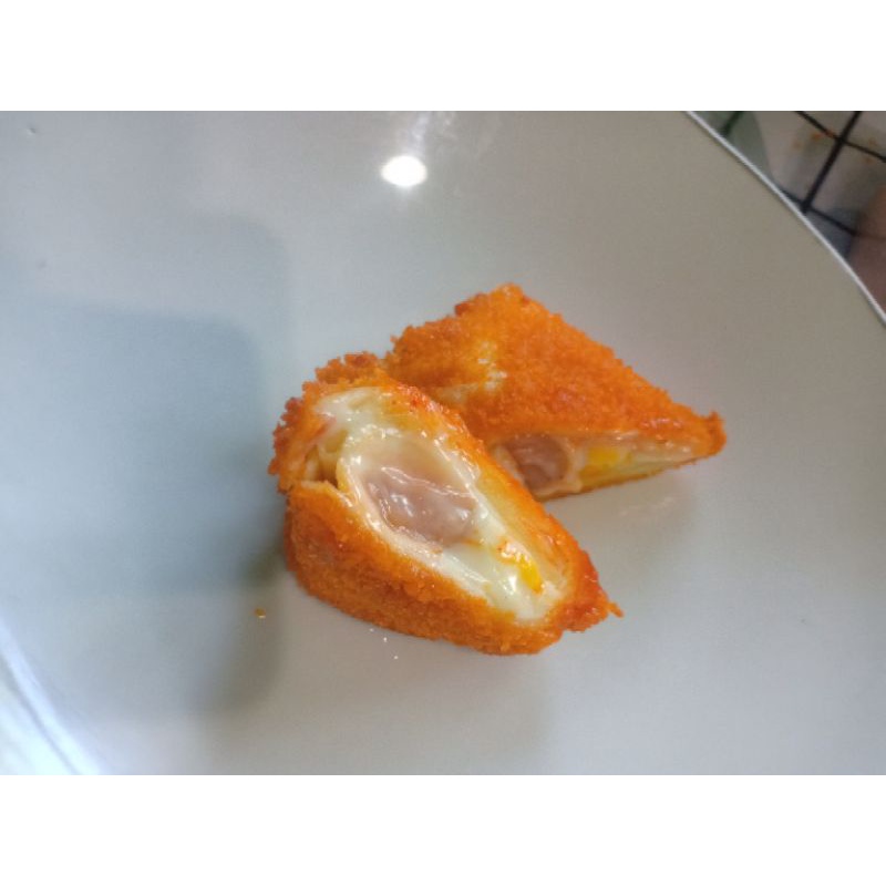 

risol mayo+sosis solo (mba enos)