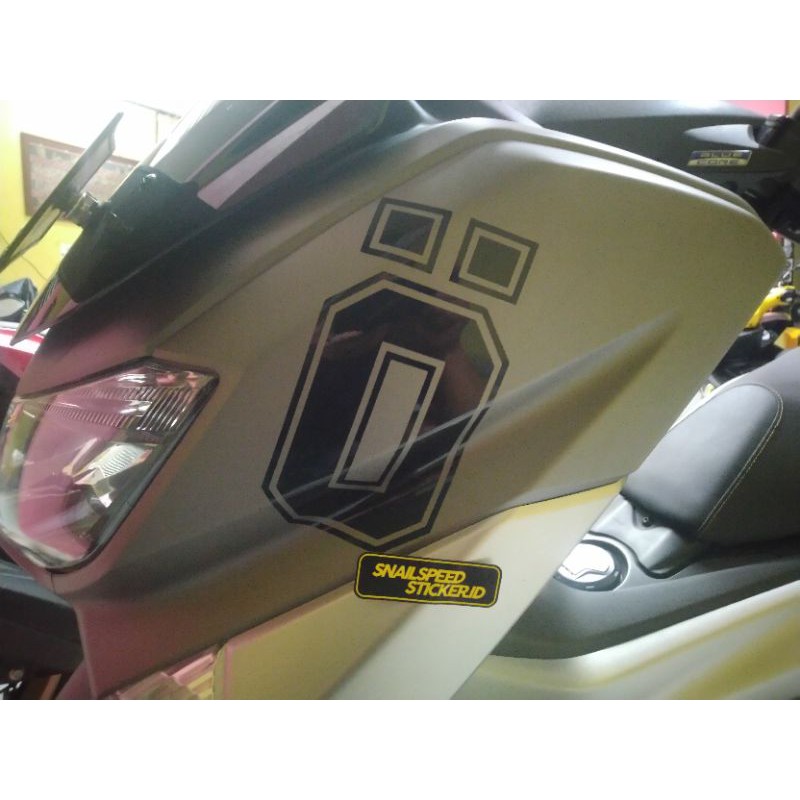 sticker cutting universal yamaha NMAX , XMAX, PCX, ADV, FORZA logo OHLINS 19x10 cm 2s