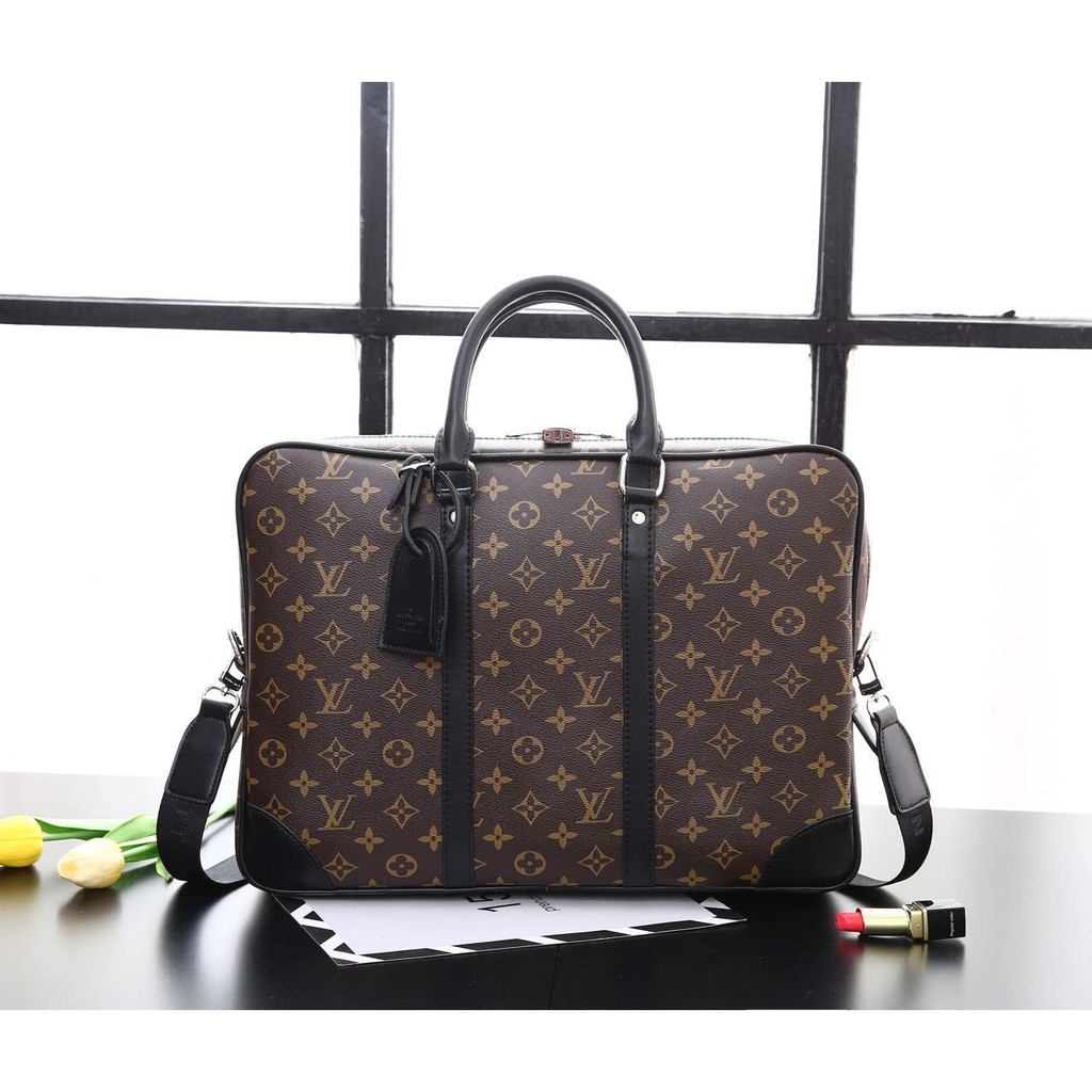 New arrival Tas wanita branded impor batam merek Lv Louis Vuitton Porte Documents Voyage promo