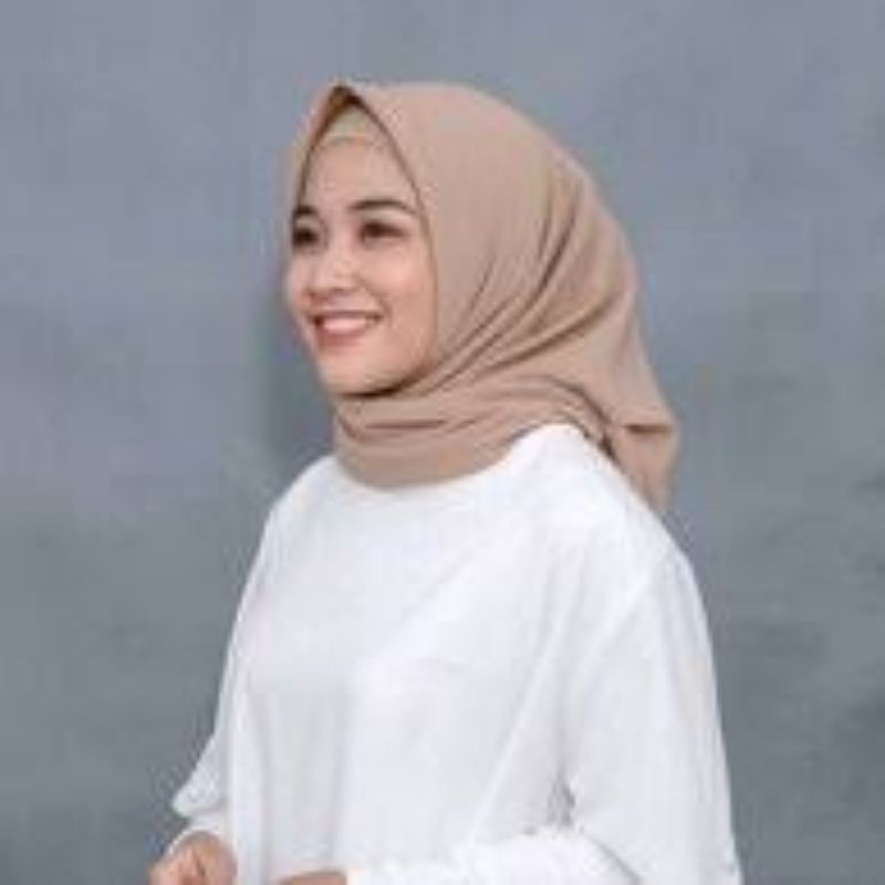 Hijab segi empat paris premium polos by : catlyn carla-Coksu