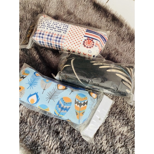 

TEMPAT PENSIL BAHAN KAIN CANVAS