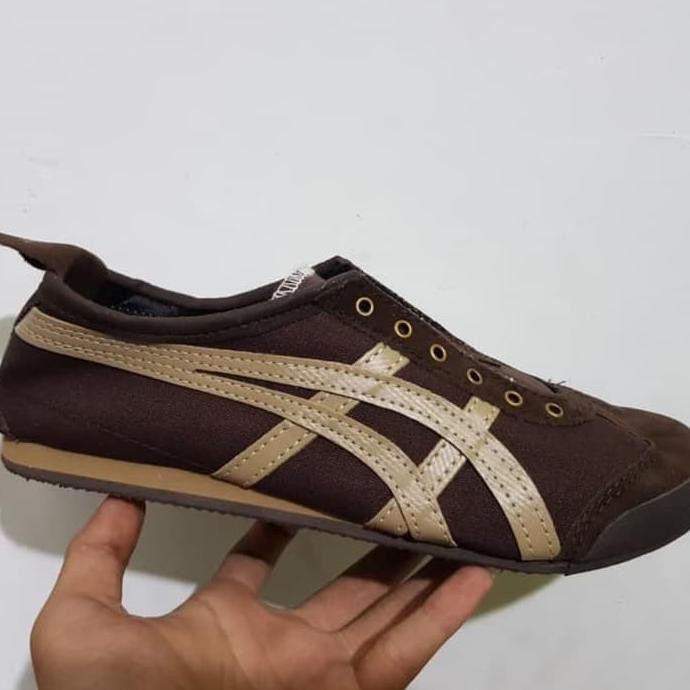 onitsuka tiger coklat