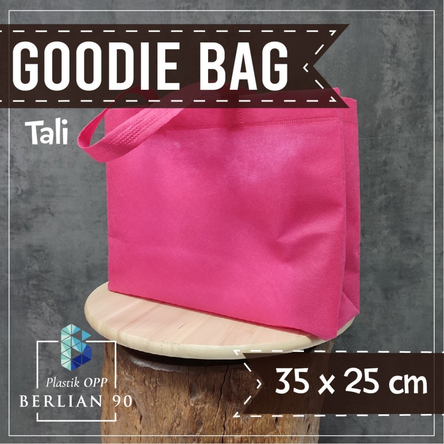 

iDk90 Goodie Bag Standing Handle 35x25x10 Tas Spunbond Landscape Tas Kain