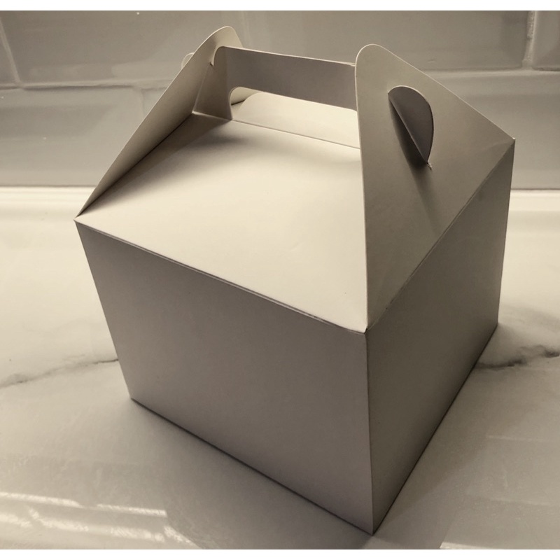 

GABLE BOX 16x16x12.5cm / Kotak pegangan 16x16x12.5cm