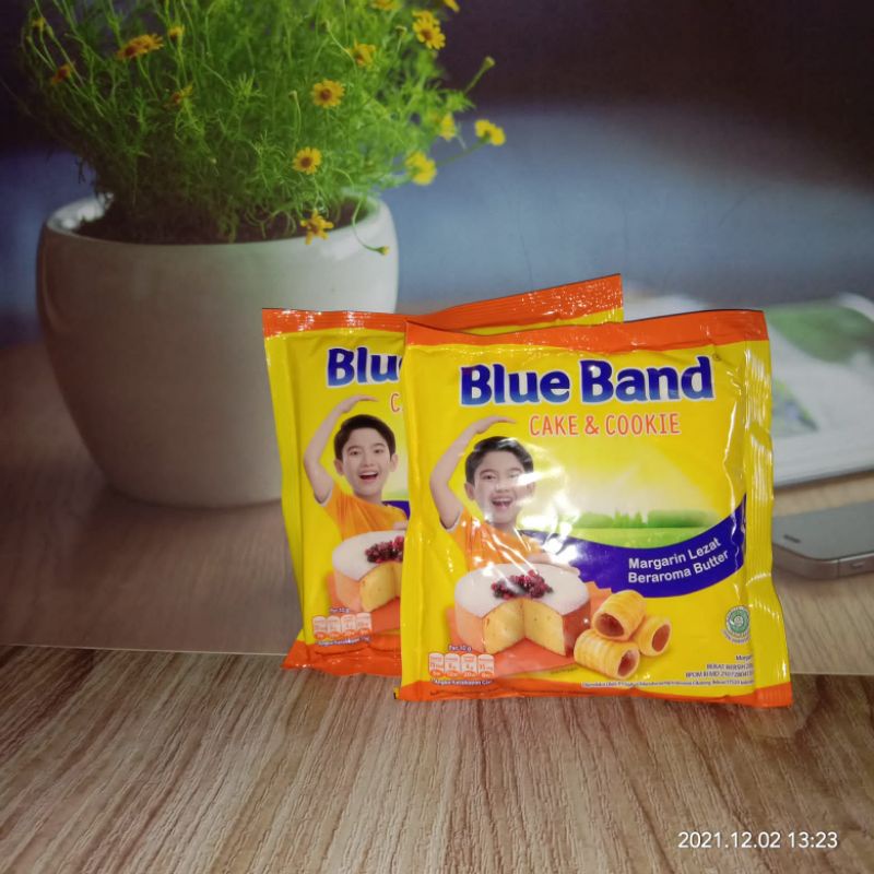 

blueband cake n cookies 200gr exp 29 mei 25