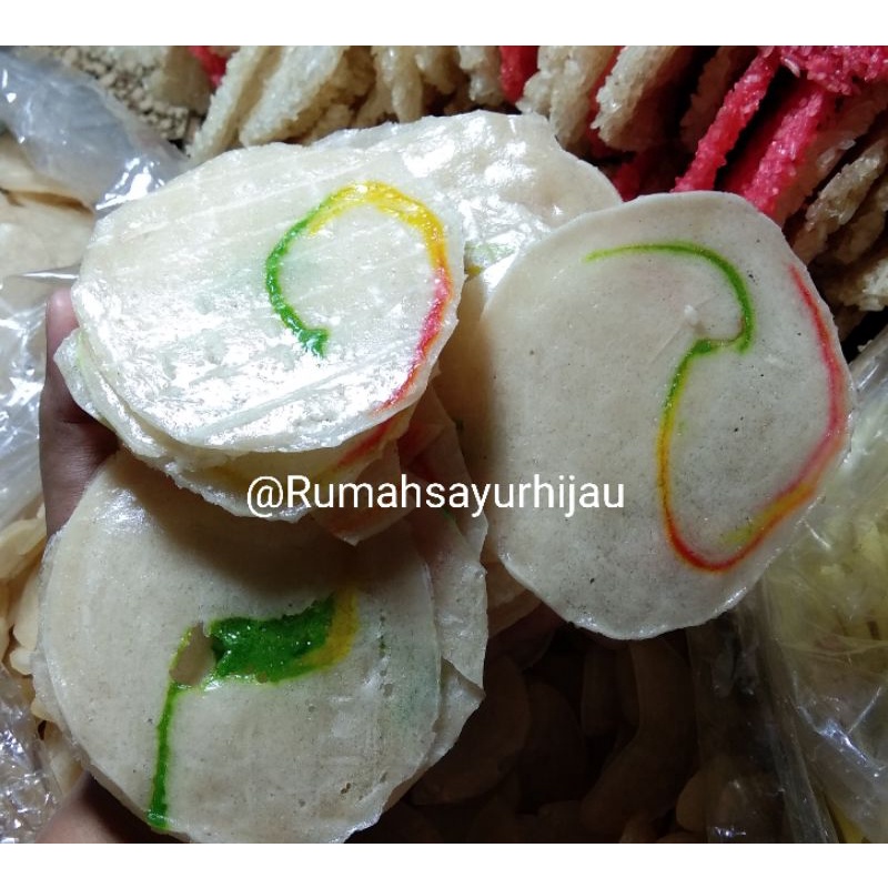 

Kerupuk Gembili Warna / Kerupuk Singkong Besar Berat 250