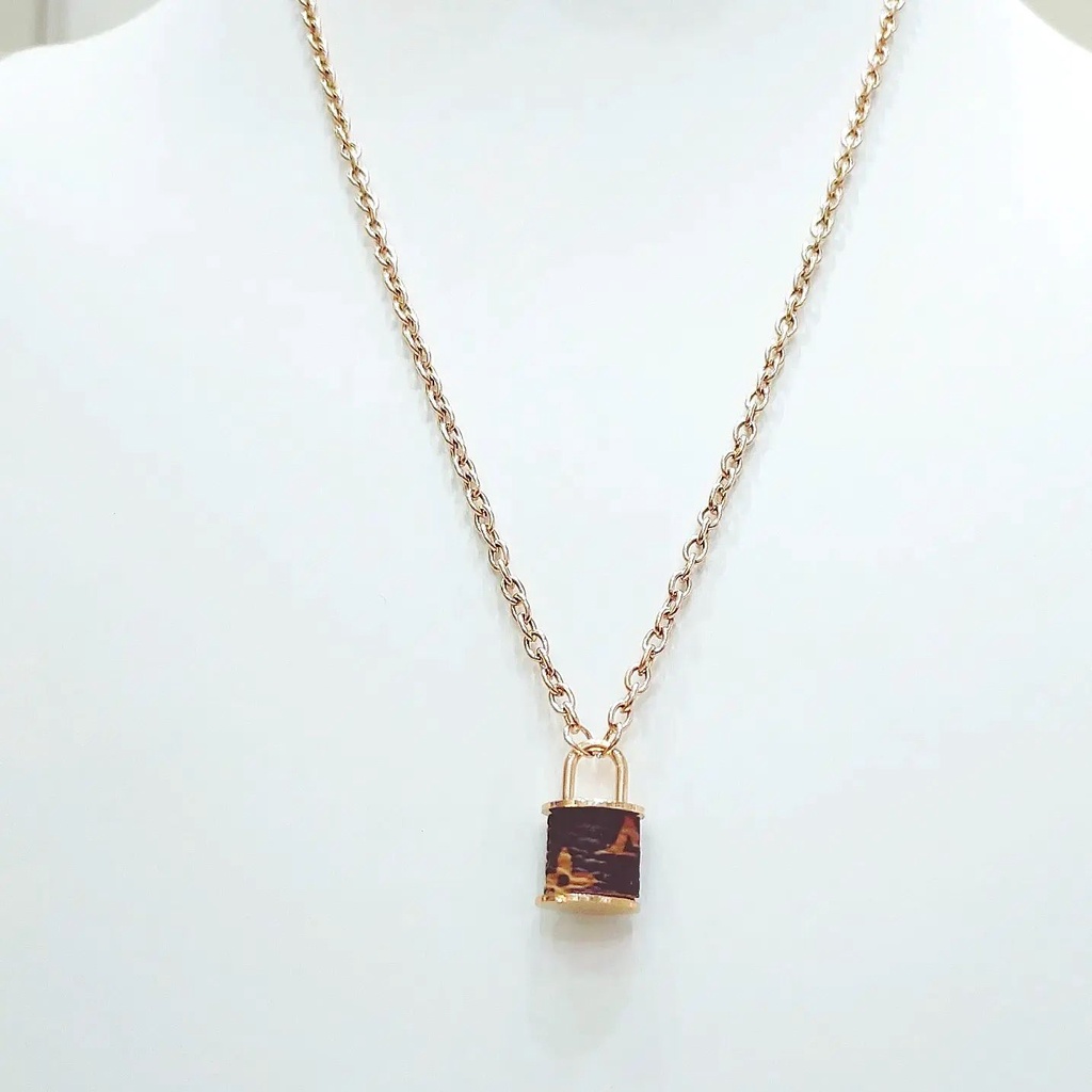 COD - Kalung Liontin Gembok Motif Leather Mewah VIP Jewelry Fashion Wanita Korea Titanium Asli Anti 