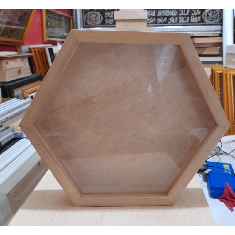 Pigura kayu 3d Hexagonal d20cm kaca akrilik anti pecah