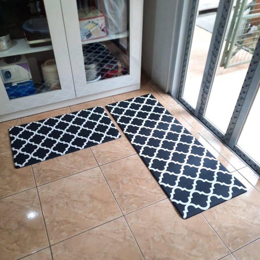 Exclusive Kitchen Mat 2 in 1 Keset Dapur Anti Slip Minimalist Black-1