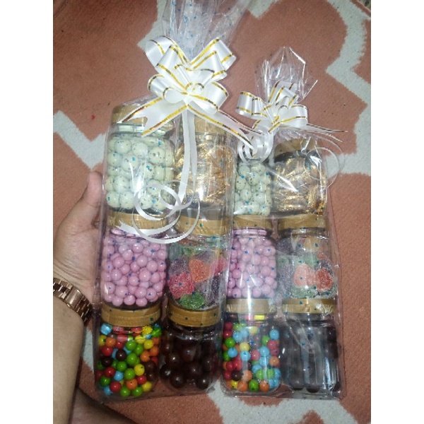 

Hampers coklat dan jelly