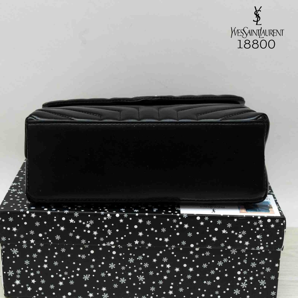 MEDIUM BAG IN MATELASSE &quot;Y&quot; LEATHER CODE : 18800 (WITH BOX)