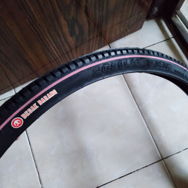 Ban Luar Becak Barang merk Swallow ukuran 28 x 1 1/2 6 PR