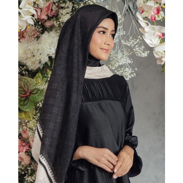 PROMO / ANGGREK HITAM / JILBAB VOAL PREMIUM / GROSIR HIJAB / HIJAB SEGI EMPAT / VOAL MOTIF PREMIUM /