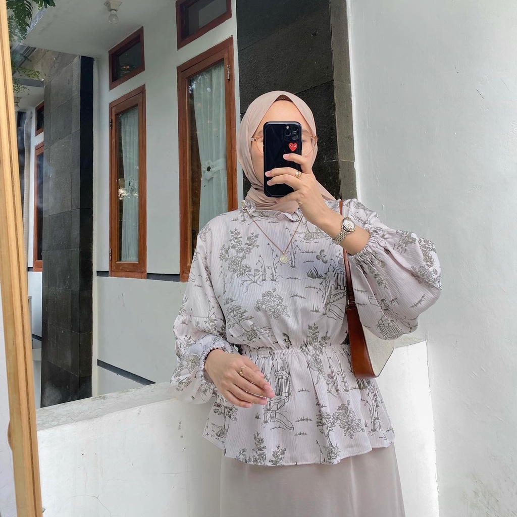 FREE ONGKIR - Village Crinkle Blouse by Outfix