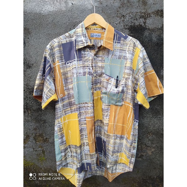 kemeja vintage pria lengan pendek second branded original.