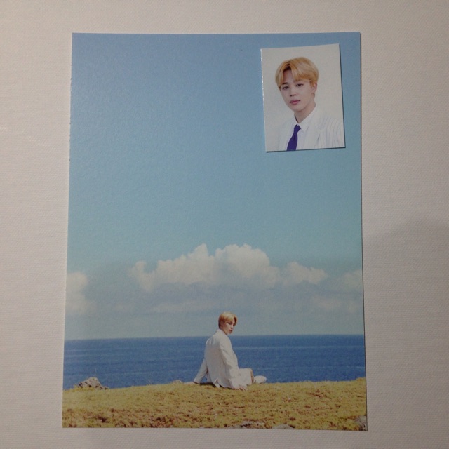 Unsealed Official BTS Season Greeting 2018. POSTCARD + ID CARD (dapet 2 2 nya)