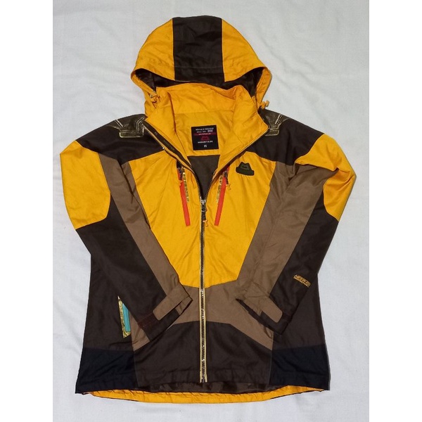 JAKET OUTDOOR MOUNTAIN EQUIPMENT