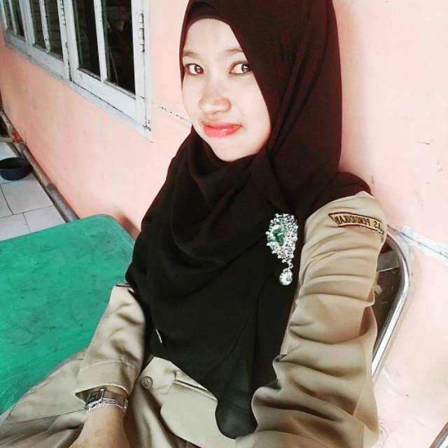 cicihardianty9206
