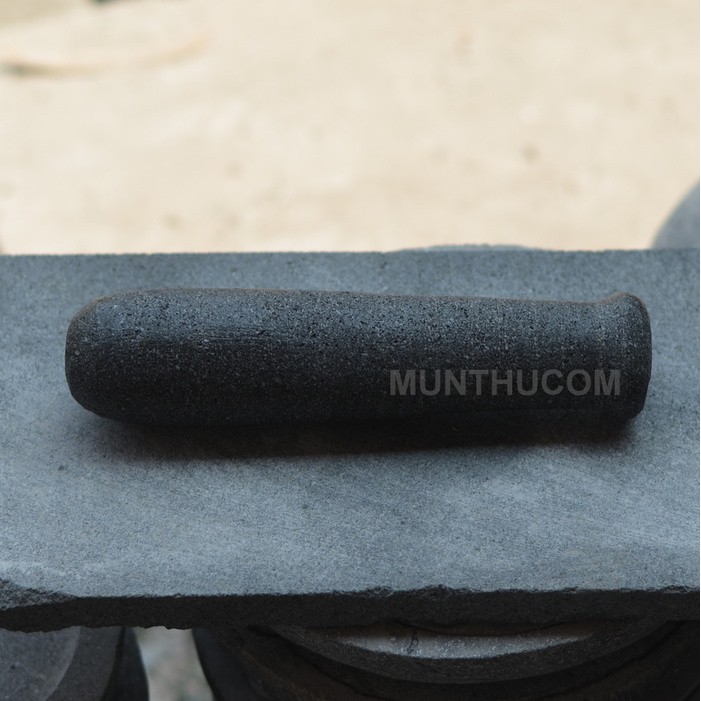 Alu Batu Kali / Tumbukan untuk Lesung aka Lumpang Batu Ukuran 16-22cm