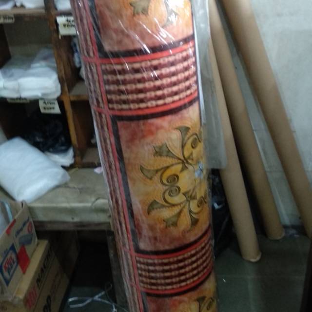 Karpet Lantai Plastik Vinyl Barong motif batik kotak