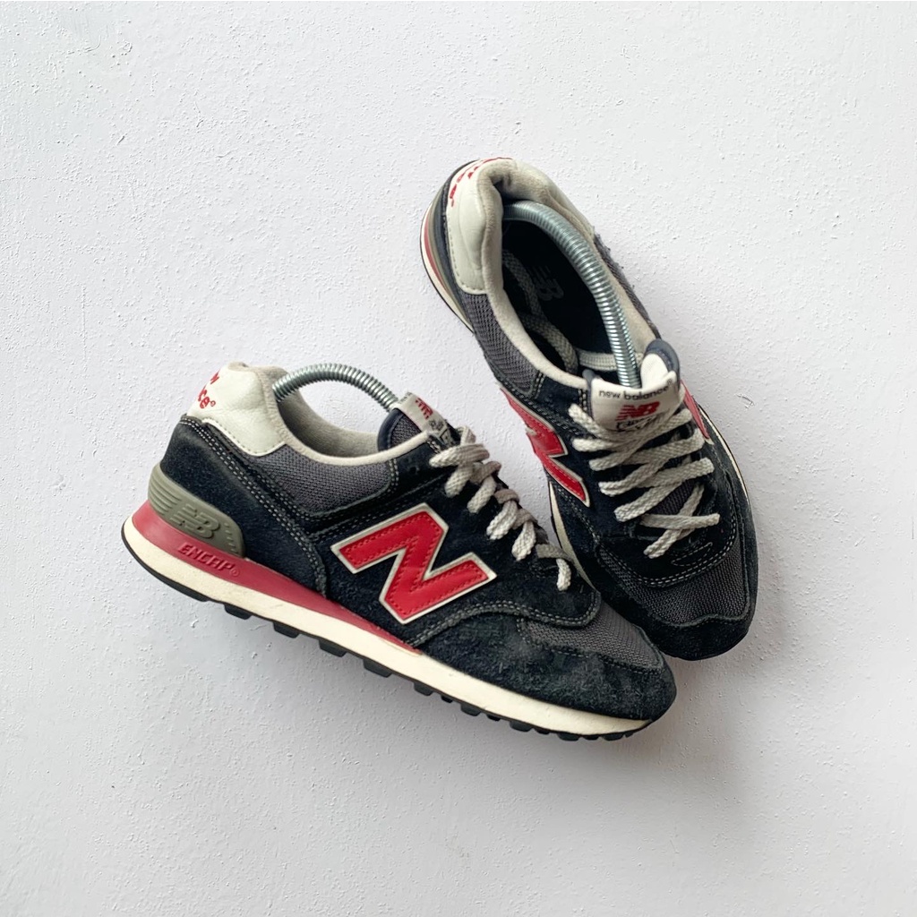 SEPATU NEW BALANCE 574 CLASSIC REFLECTIVE SIZE 41,5 | SECOND BRANDED