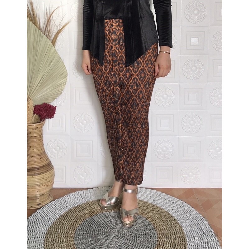 Rok Plisket Batik Sunwosh Jarik Bawahan Kebaya Bridesmaids Hijabers Fashion