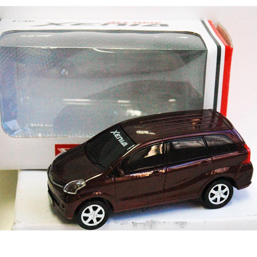 Dijual Murah R9M Mainan Mobil Pull Back Xenia S6022-0222-1/WB HL Ready Stok￣