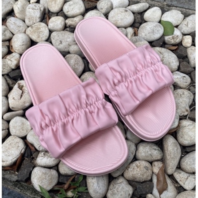 BLC Sandal Kerut Tengah V202