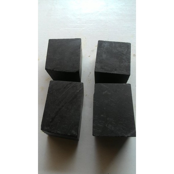 Black Jade Rough Hitam Pekat Nempel Magnet