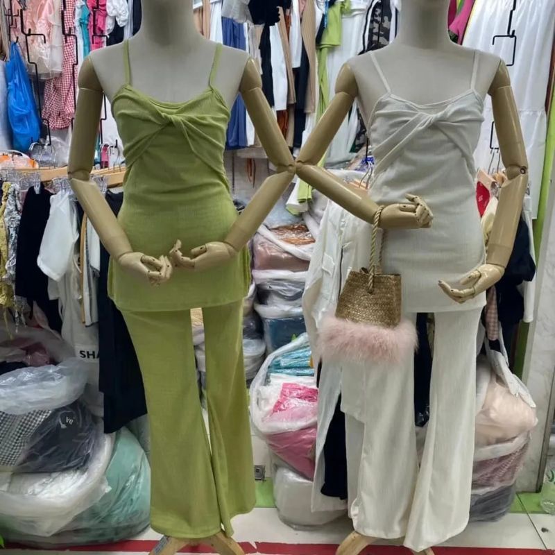 setelan kekinian wanita atasan putih celana cutbray