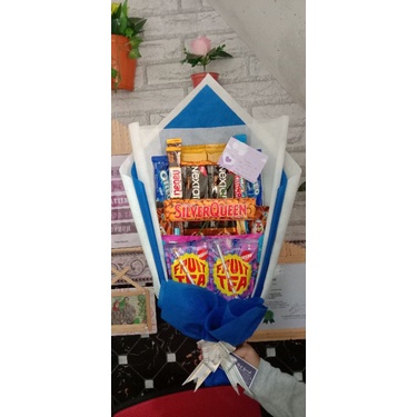

buket snack buket wisuda buket hadiah ulang tahun
