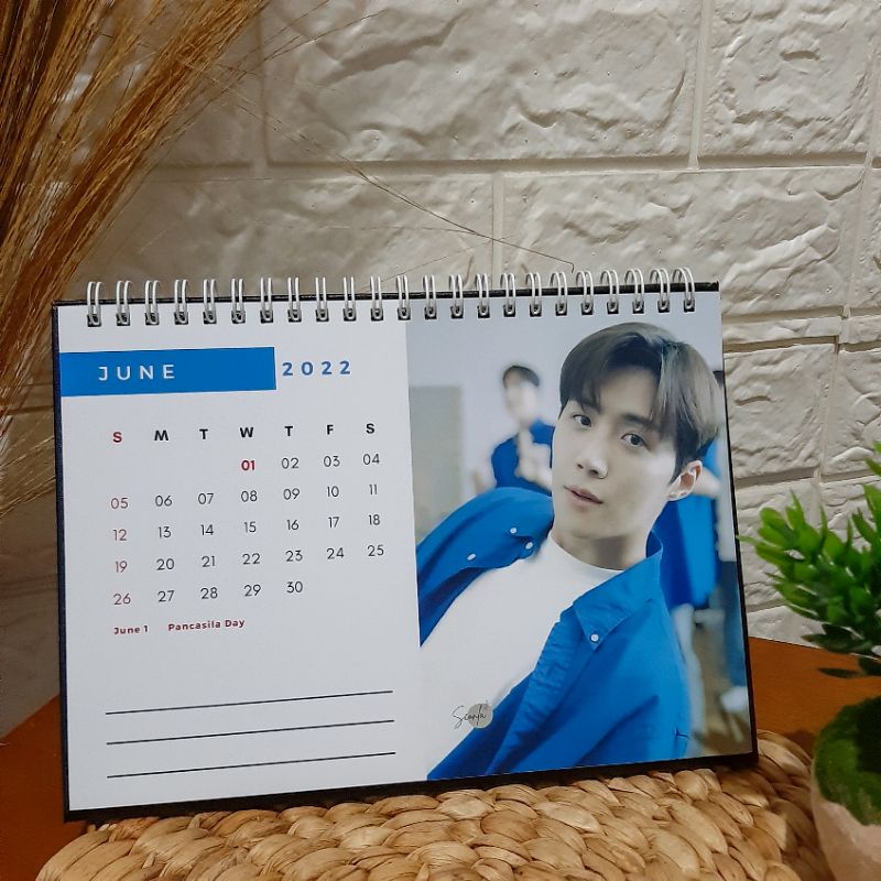 

KALENDER KIM SEON HO 2022 , CALENDER MEJA KIM SEONHO