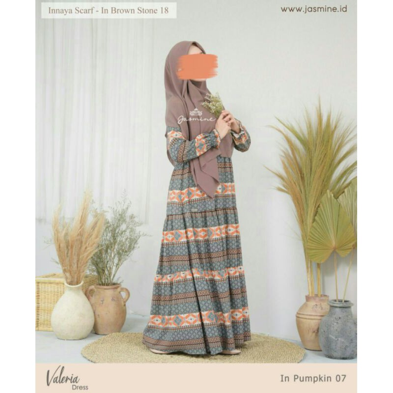 Valeria Dress by Jasmine