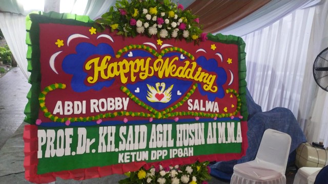 Karangan Bunga Papan Bunga Opening Wedding  Ukuran 2m X 1,25m