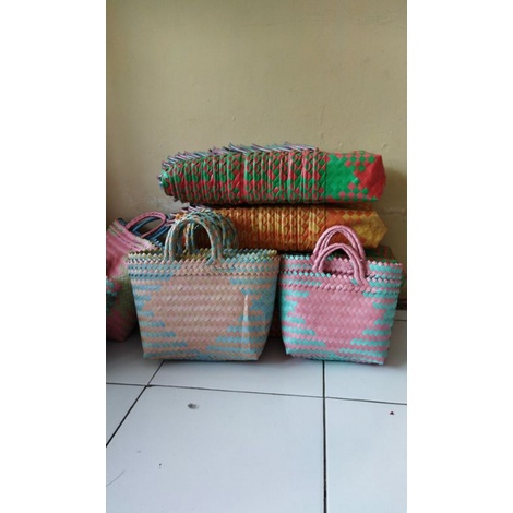 TAS ANYAMAN TANGGUNG UK M