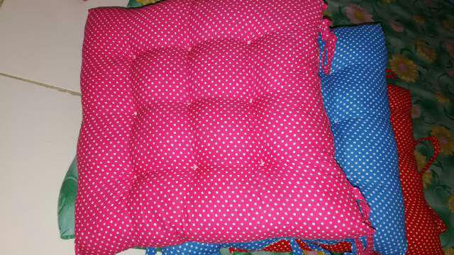 Bantal Duduk / Bantal Katun Polkadot / Bantal Silikon / Bantal Murah