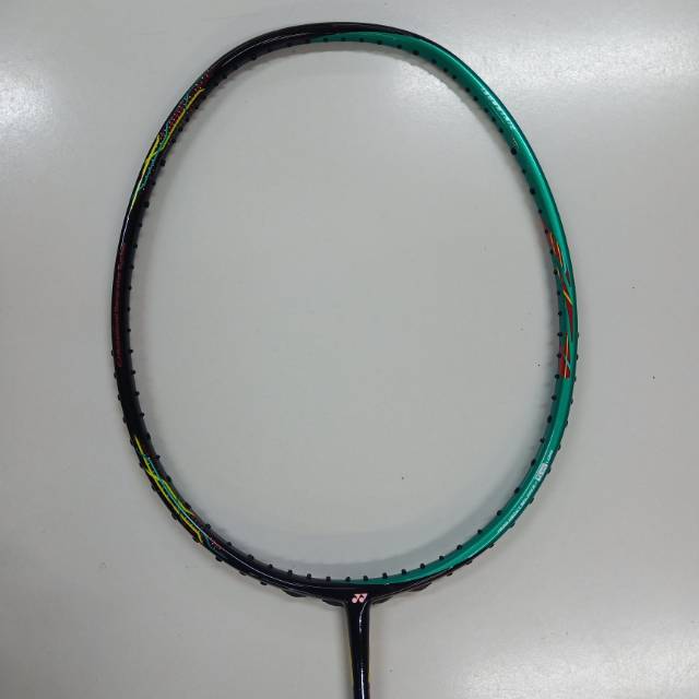 Raket racket reket badminton bulutangkis yonex astrox 88s minions ori
