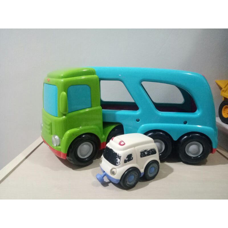 ELC whizz world car transporter