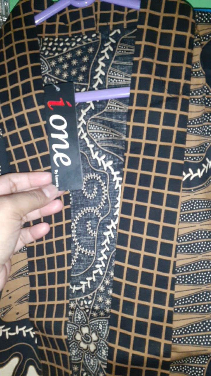 Leon Outer / Blazer Batik Wanita