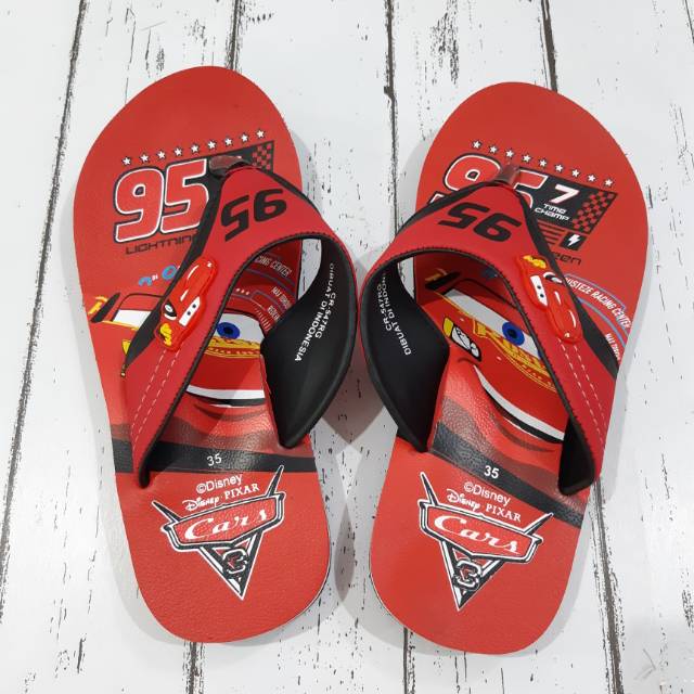 sandal mcqueen