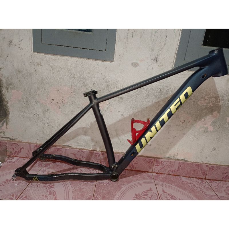 Frame United Clovis 5.00