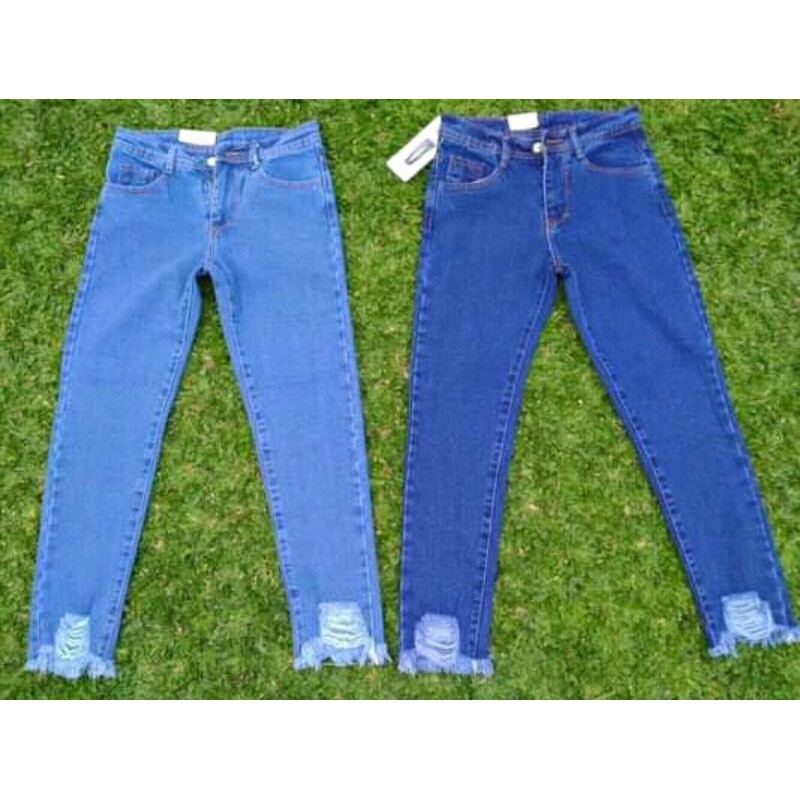 Celana Boyfriend jeans sobek bawah