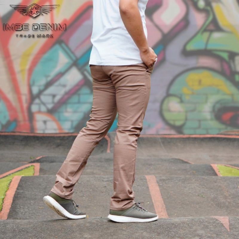 IMBE DENIM Celana Panjang pria Celana chino panjang pria Celana chino warna mocca seri art CPID325