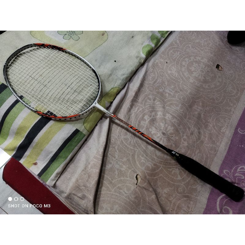 Raket badminton Yonex isometric Lite Original second