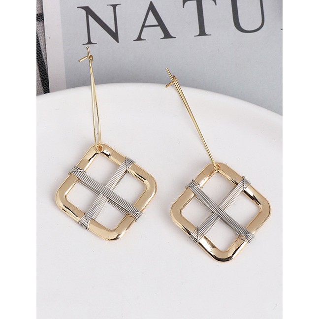 LRC Anting Tusuk Fashion Gold + Field Acrylic Flower And Diamond Tassel Earrings D80430